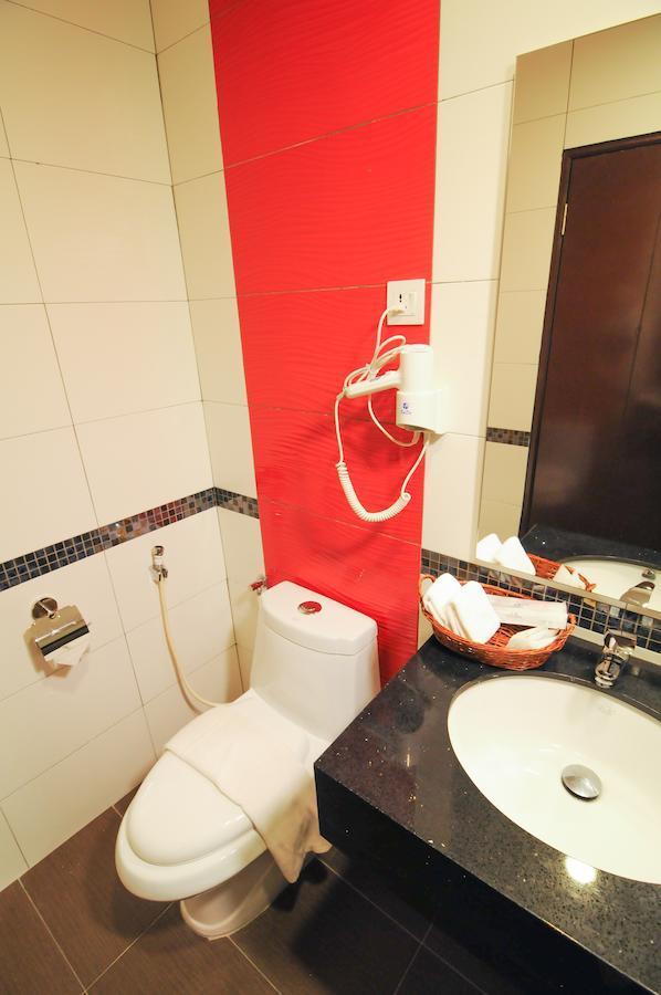 K Garden Hotel Parit Buntar Oda fotoğraf