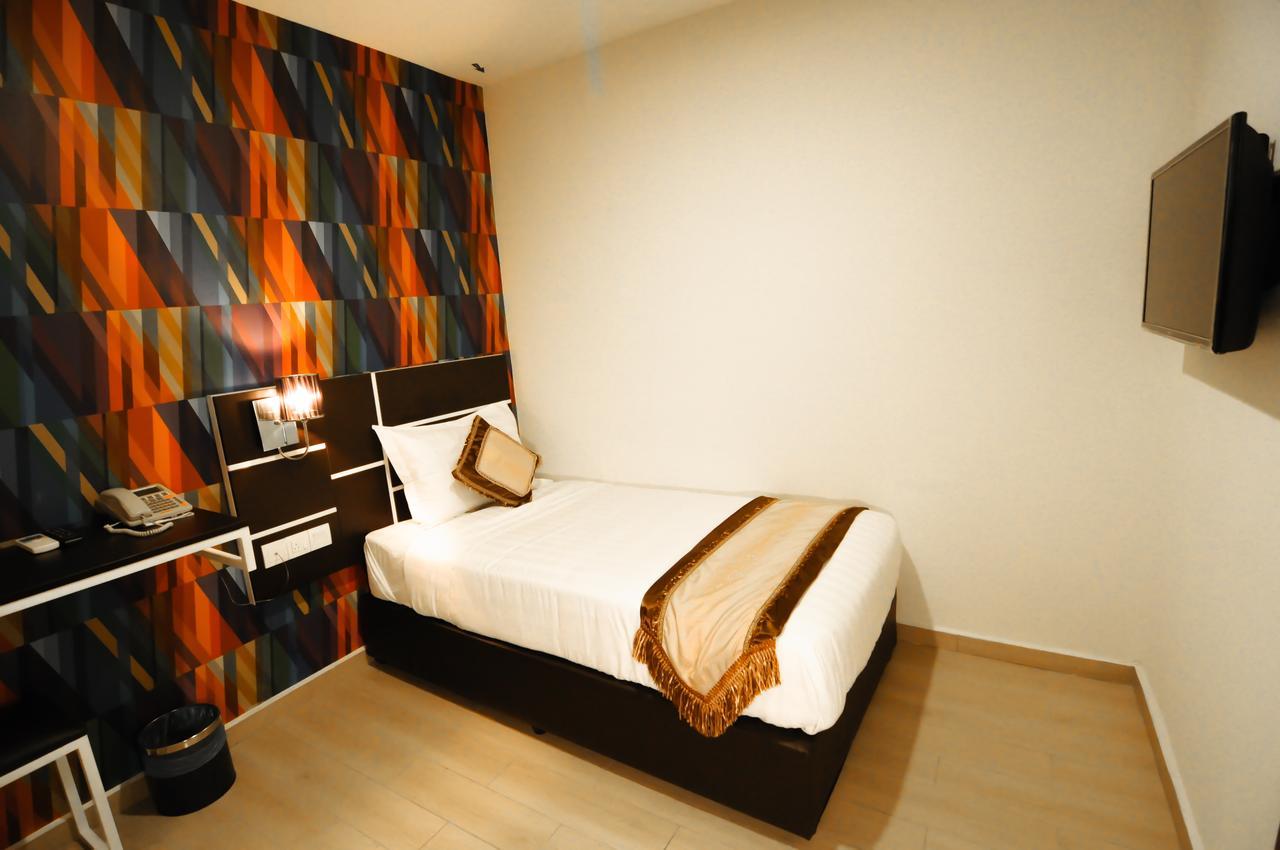 K Garden Hotel Parit Buntar Oda fotoğraf