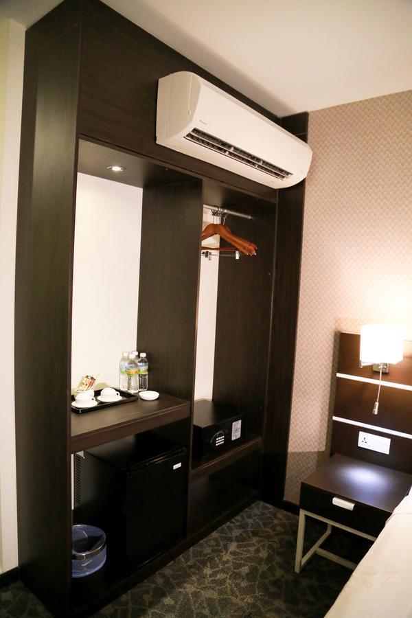 K Garden Hotel Parit Buntar Dış mekan fotoğraf